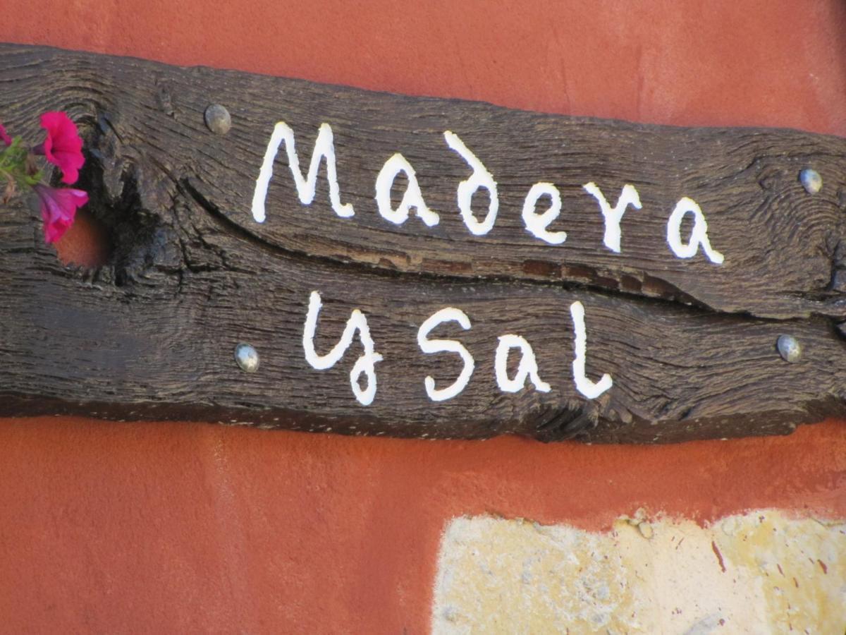 Casa Rural Madera Y Sal Salinas de Anana Esterno foto